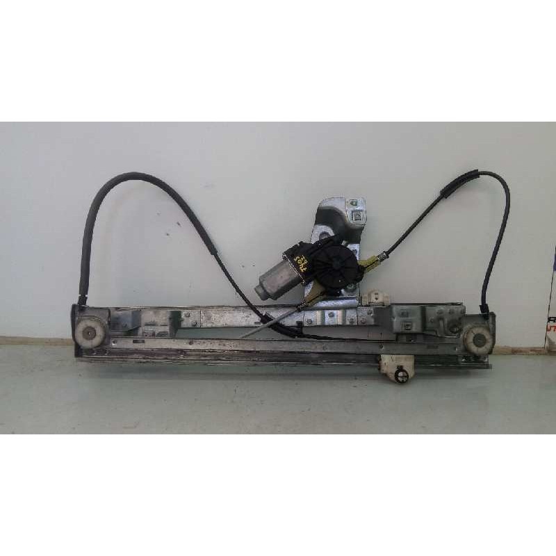 Recambio de elevalunas delantero izquierdo para renault kangoo expression referencia OEM IAM 402087A  E1-A1-47-2