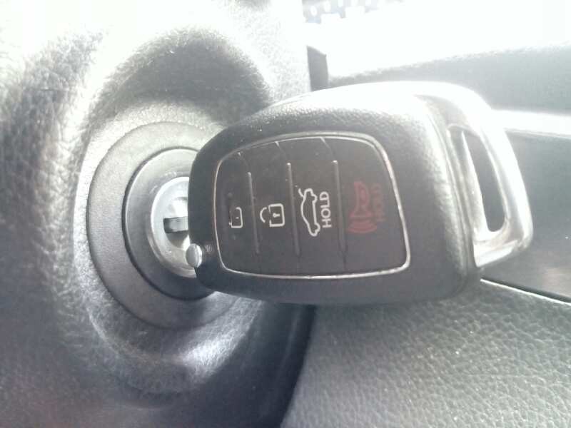 Recambio de antirrobo para hyundai i40 style blue referencia OEM IAM 819003ZA00  