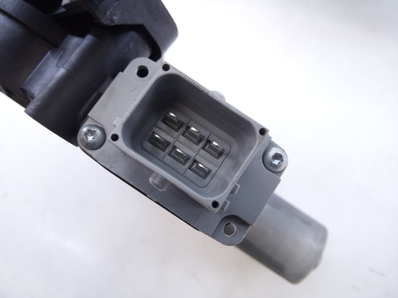 Recambio de elevalunas delantero derecho para opel corsa e selective referencia OEM IAM 71019003 541613212 E2-B6-55-1