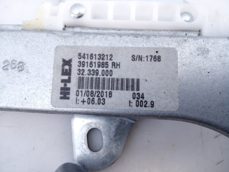 Recambio de elevalunas delantero derecho para opel corsa e selective referencia OEM IAM 71019003 541613212 E2-B6-55-1