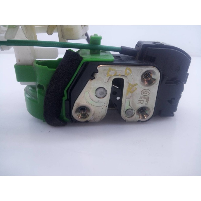 Recambio de cerradura puerta delantera derecha para hyundai i40 style blue referencia OEM IAM 813203Z020  E2-B5-35-1