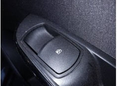 MANDO ELEVALUNAS DELANTERO DERECHO 