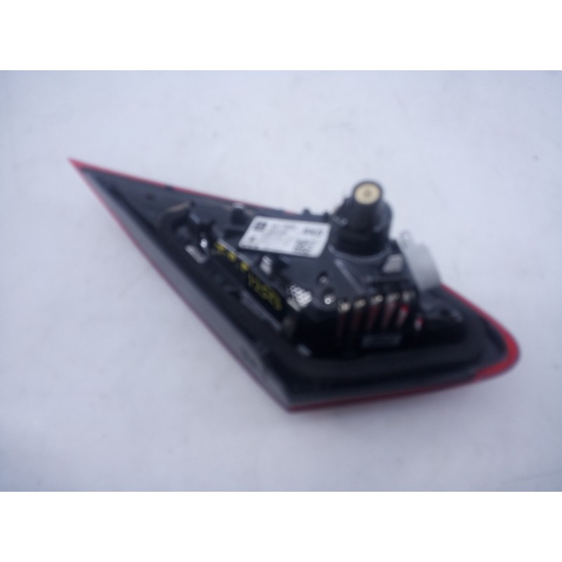 Recambio de piloto trasero derecho porton para opel corsa e selective referencia OEM IAM 39012624  E2-B6-59-1