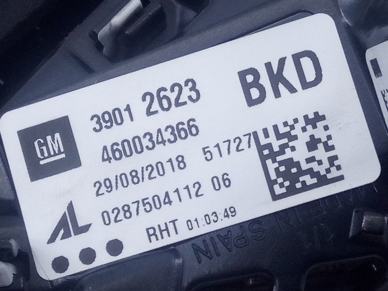 Recambio de piloto trasero izquierdo porton para opel corsa e selective referencia OEM IAM 39012623  E2-B6-59-1