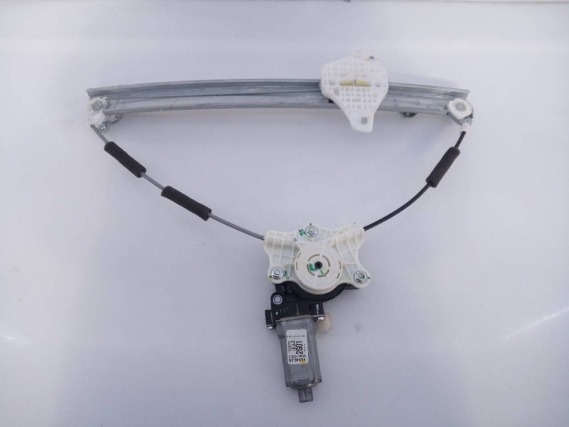 Recambio de elevalunas delantero derecho para hyundai i20 trend referencia OEM IAM 82460C7000  E2-B5-55-1