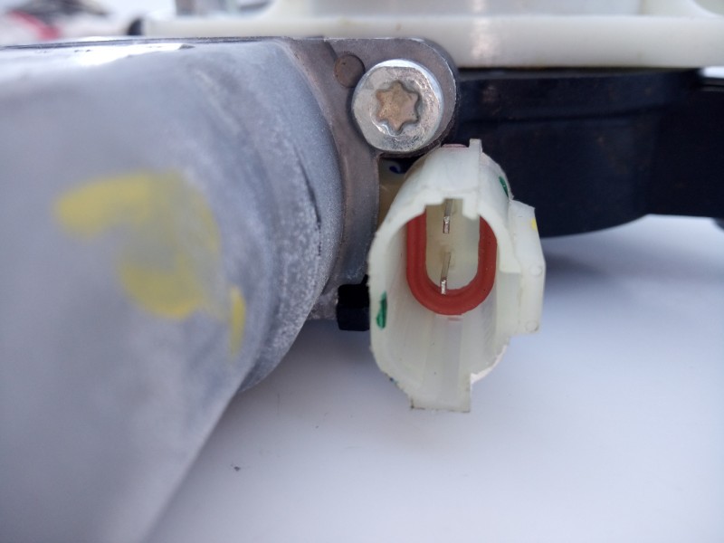 Recambio de elevalunas trasero derecho para hyundai i20 trend referencia OEM IAM   E2-B5-14-1