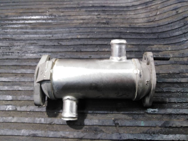 Recambio de valvula egr para kia carnival referencia OEM IAM   P1-A2-3