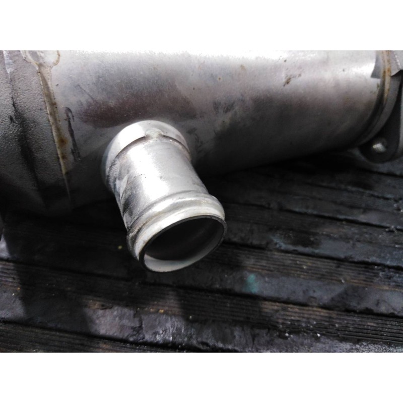 Recambio de valvula egr para kia carnival referencia OEM IAM   P1-A2-3