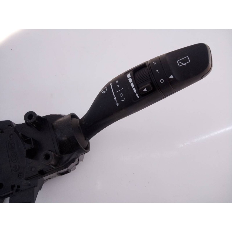 Recambio de mando intermitentes para hyundai i20 trend referencia OEM IAM 93403C8950  E3-A3-25-4