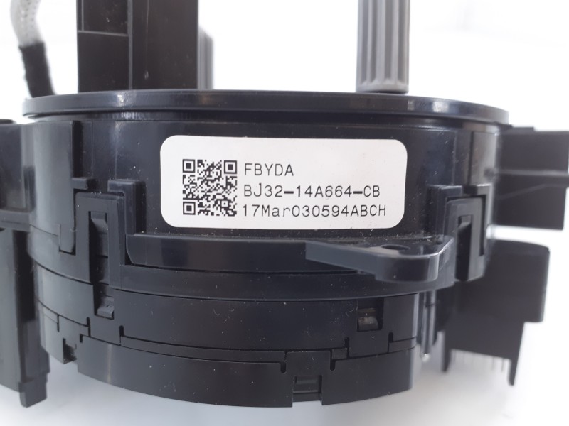 Recambio de anillo airbag para land rover evoque se referencia OEM IAM AND761002D BJ3214A664CB E3-B3-19-2