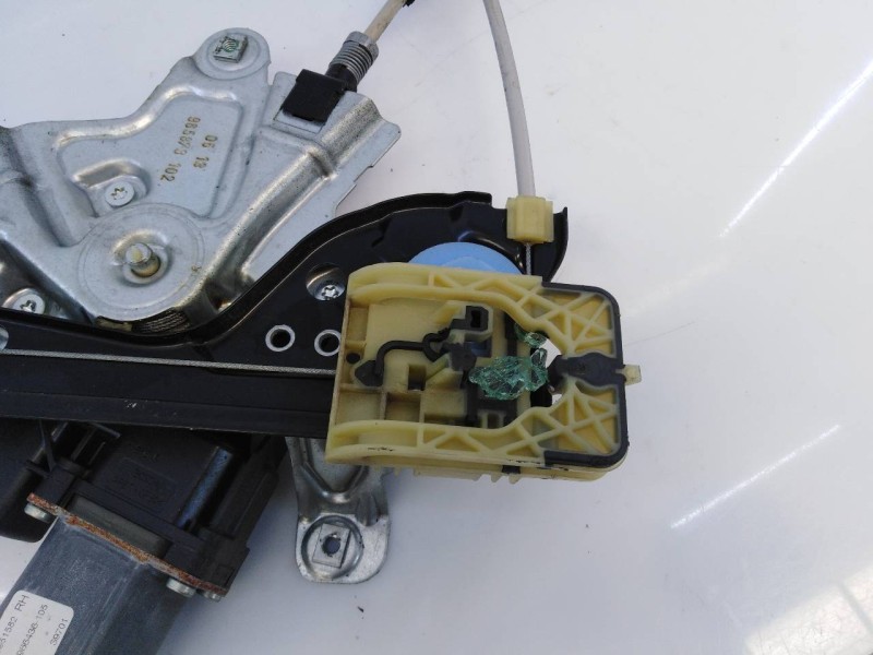 Recambio de elevalunas delantero derecho para opel insignia berlina cosmo referencia OEM IAM 965873102  E2-B6-10-2