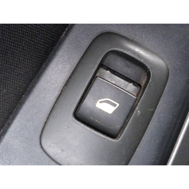 Recambio de mando elevalunas trasero izquierdo para citroën c4 grand picasso monospace referencia OEM IAM   