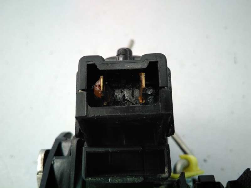 Recambio de cerradura puerta trasera izquierda para dacia duster adventure 4x4 referencia OEM IAM   E1-A1-24-1