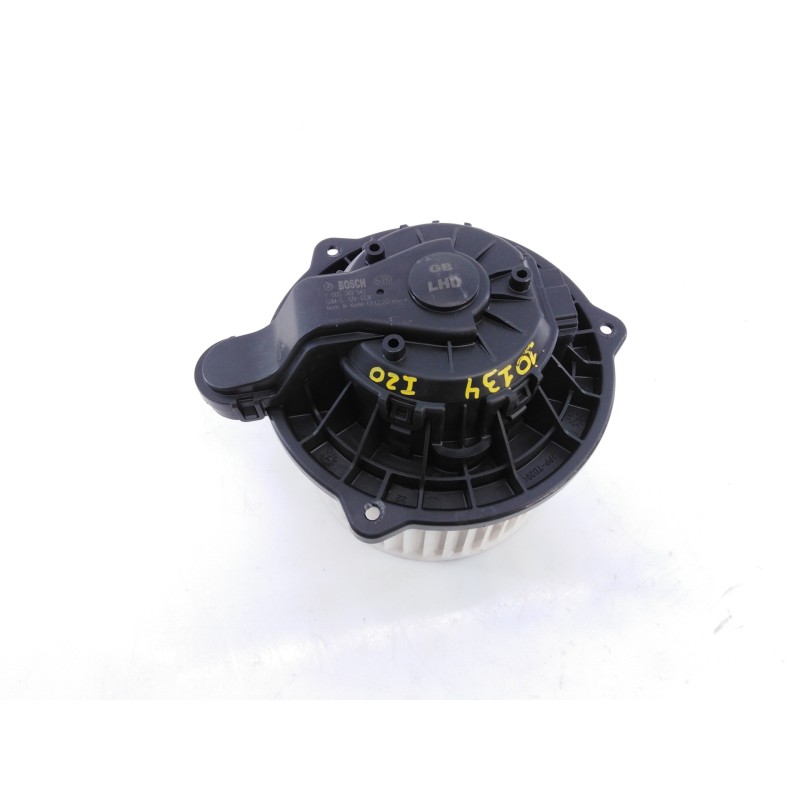Recambio de ventilador calefaccion para hyundai i20 trend referencia OEM IAM F00S3B2542  E3-A3-35-2