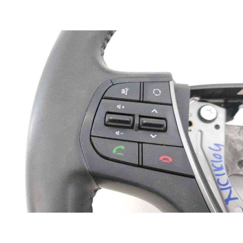 Recambio de volante para hyundai i20 trend referencia OEM IAM 56110C8160TRY  E2-B5-60-2