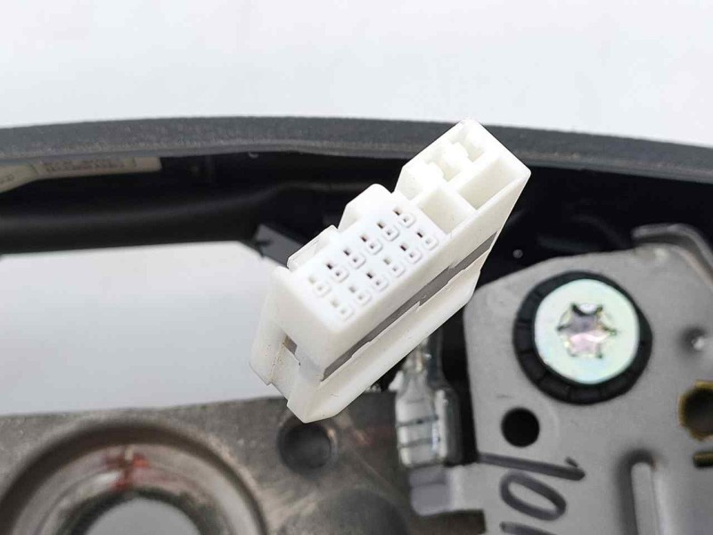 Recambio de volante para hyundai i20 trend referencia OEM IAM 56110C8160TRY  E2-B5-60-2