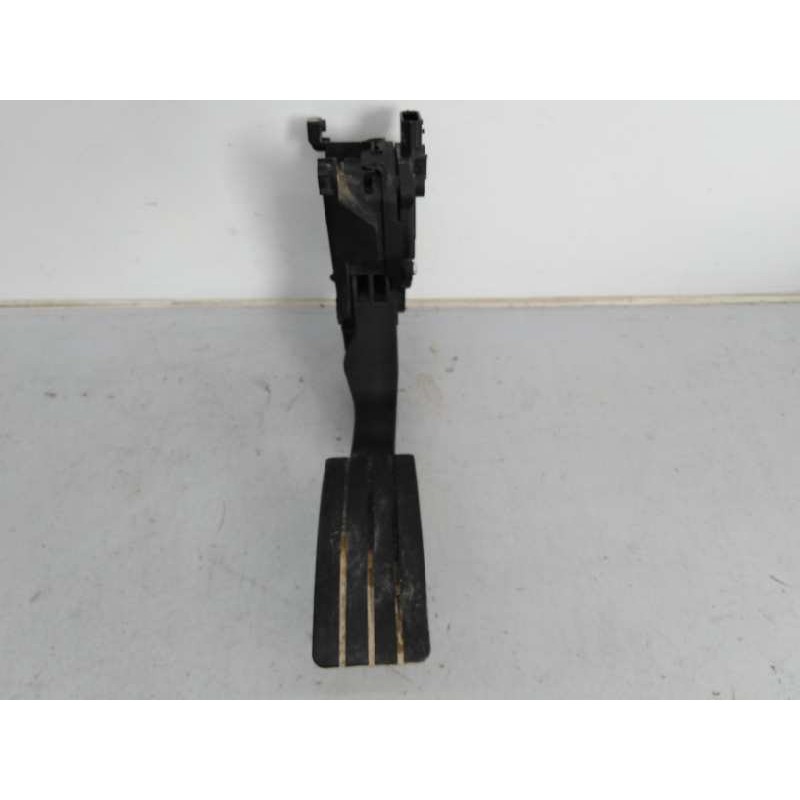 Recambio de pedal acelerador para dacia duster adventure 4x4 referencia OEM IAM 180022703RC 6PV00997803 E2-A1-37-7