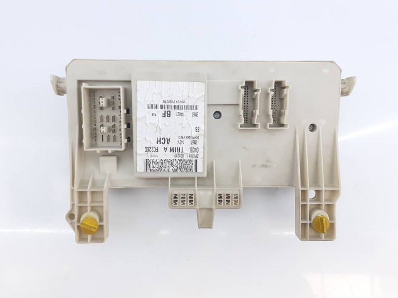 Recambio de caja reles / fusibles para ford c-max (cb3) referencia OEM IAM 3M5T14073BF  E2-B3-24-2