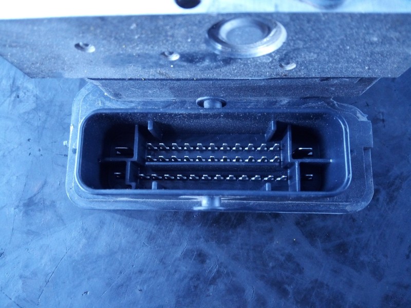 Recambio de abs para peugeot expert furgón pro standard referencia OEM IAM 9834920780 0265957058 P3-A8-4-4