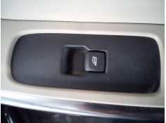 MANDO ELEVALUNAS DELANTERO DERECHO 