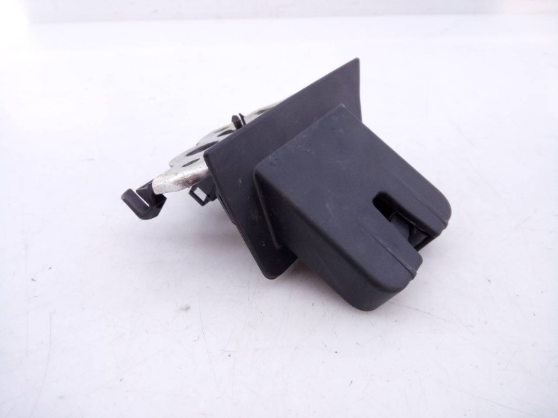 Recambio de cerradura maletero / porton para audi q3 (8u) 2.0 tdi (103kw) ambition referencia OEM IAM 8U0827570  E1-A5-39-1
