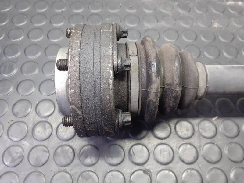 Recambio de transmision trasera derecha para bmw x5 (e53) 3.0d referencia OEM IAM 7500916AI04  P1-B6-22