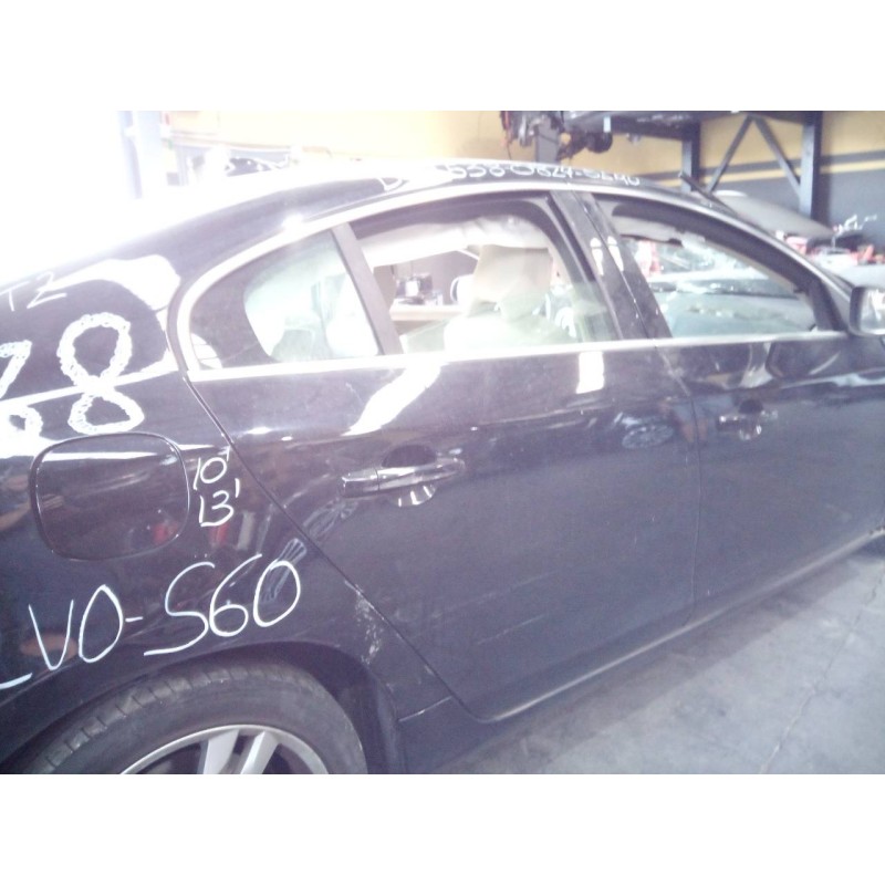 Recambio de puerta trasera derecha para volvo s60 lim. kinetic referencia OEM IAM   