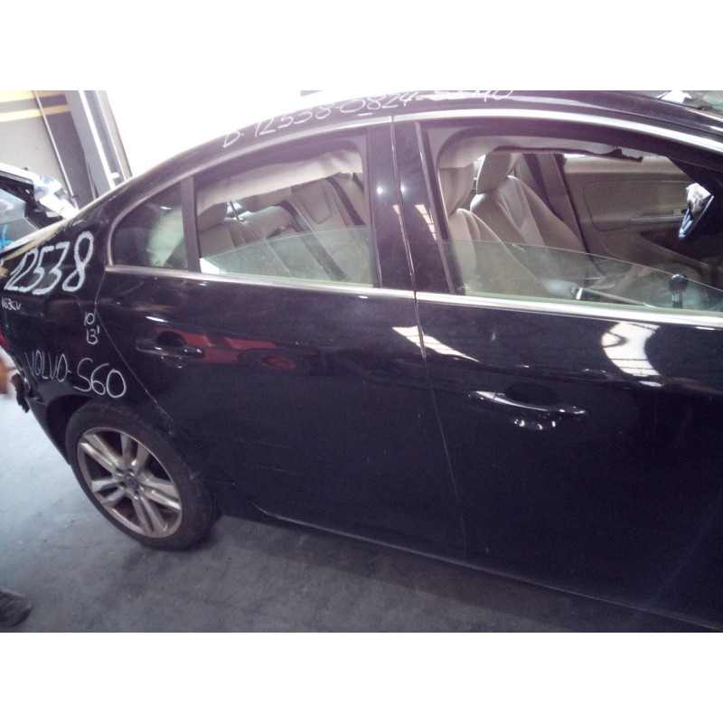 Recambio de puerta trasera derecha para volvo s60 lim. kinetic referencia OEM IAM   