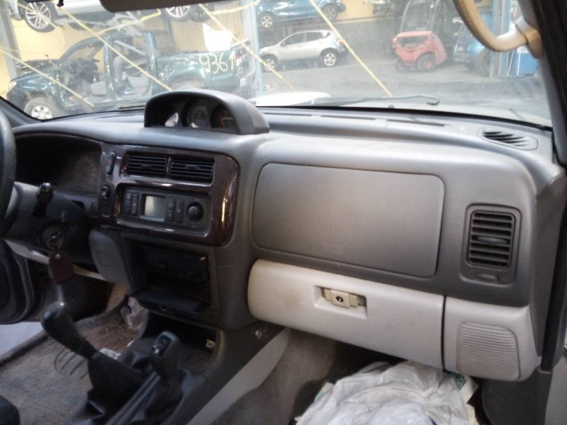 Recambio de salpicadero para mitsubishi montero sport (k90) 2.5 td gls plus referencia OEM IAM   