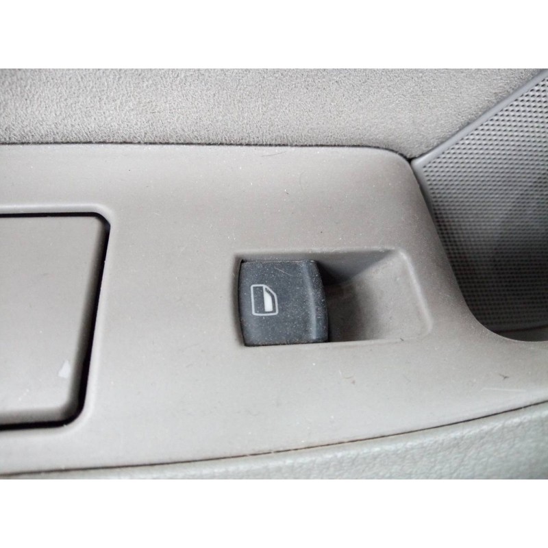 Recambio de mando elevalunas trasero izquierdo para audi a6 berlina (4f2) 2.7 tdi quattro (132kw) referencia OEM IAM   