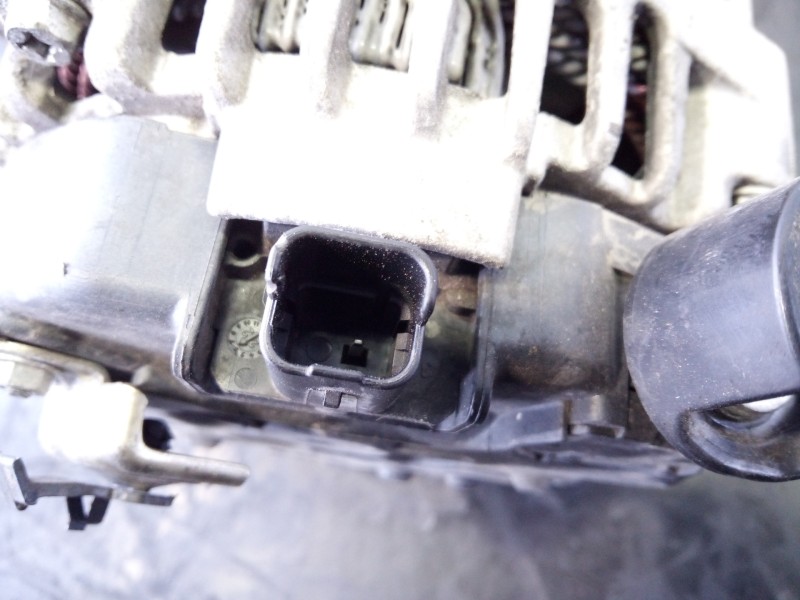 Recambio de alternador para opel vivaro furgón l select referencia OEM IAM 9824742880  P3-A4-28-2