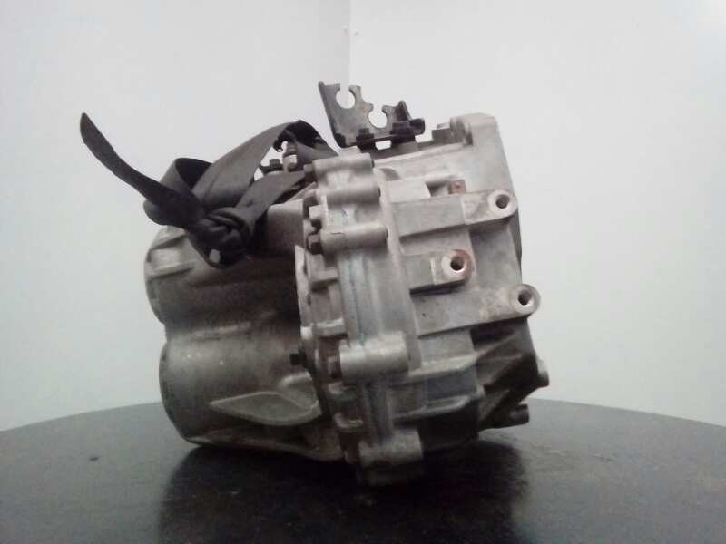 Recambio de caja cambios para kia carnival 2.9 crdi vgt ex referencia OEM IAM 4300038050 Y061211729 M1-A2-31