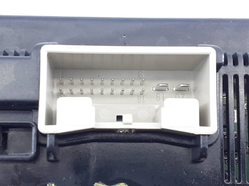 Recambio de mando climatizador para volkswagen touran (1t3) highline referencia OEM IAM 5K0907044ER 5HB00974660 E2-A1-20-1