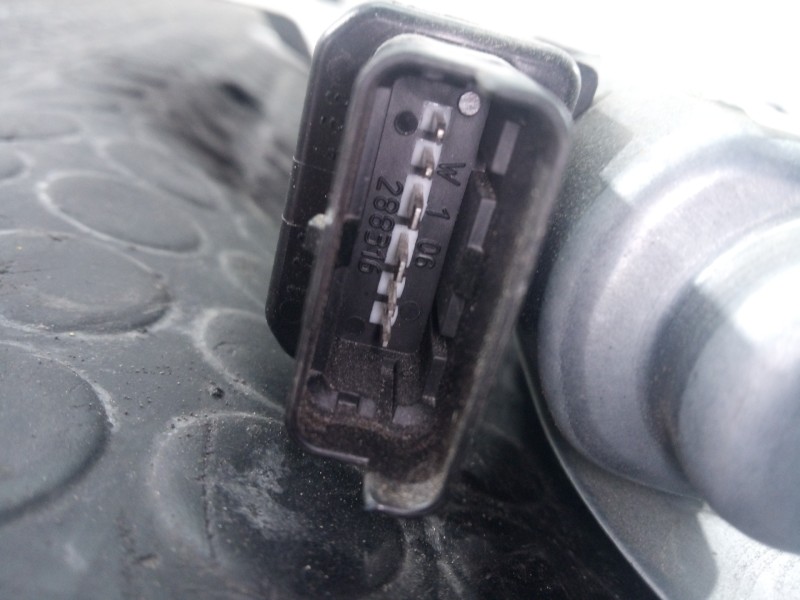 Recambio de elevalunas delantero izquierdo para hyundai ix35 tecno 2wd referencia OEM IAM 82470V2Y010  P2-B4-7