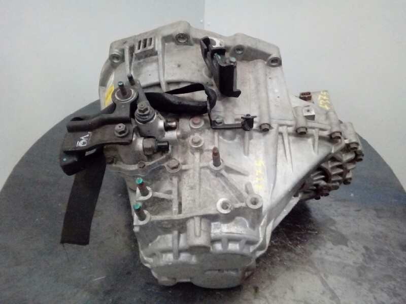 Recambio de caja cambios para kia carnival 2.9 crdi vgt ex referencia OEM IAM 4300038050 Y061211729 M1-A2-31