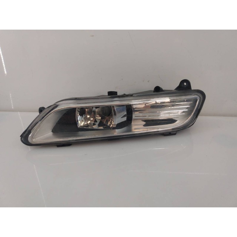Recambio de faro antiniebla derecho para volkswagen passat variant (365) edition bluemotion referencia OEM IAM 17662402PC  E2-A1