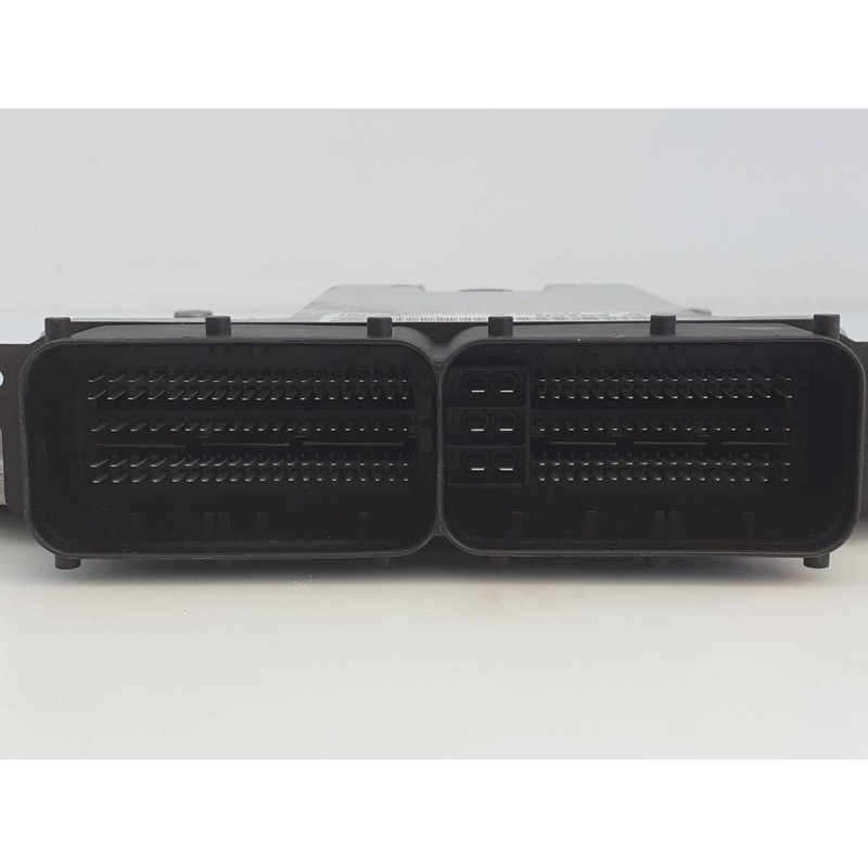 Recambio de centralita motor uce para land rover evoque se referencia OEM IAM HX7312C520FFB 0281033584 E2-A1-20-3