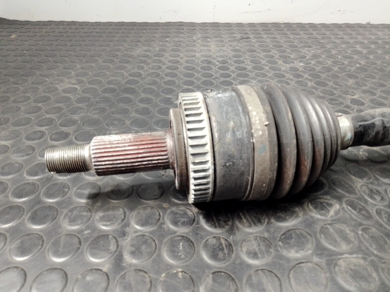 Recambio de transmision delantera derecha para hyundai ix35 tecno 2wd referencia OEM IAM Y930R  P1-A6-13