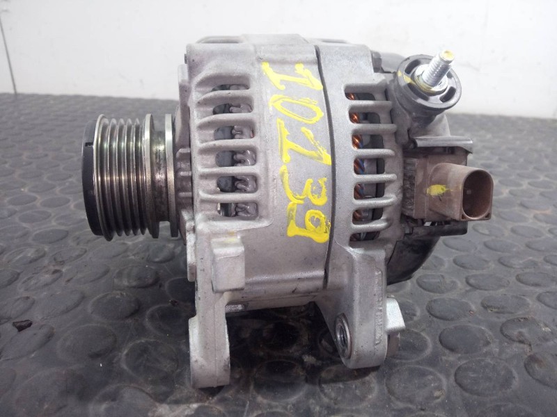 Recambio de alternador para hyundai tucson essence bluedrive 2wd referencia OEM IAM 373002A700  P3-B6-9-2