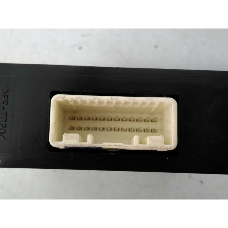 Recambio de modulo electronico para nissan qashqai (j11) acenta referencia OEM IAM 3570023763 3570023763 E3-B4-38-2