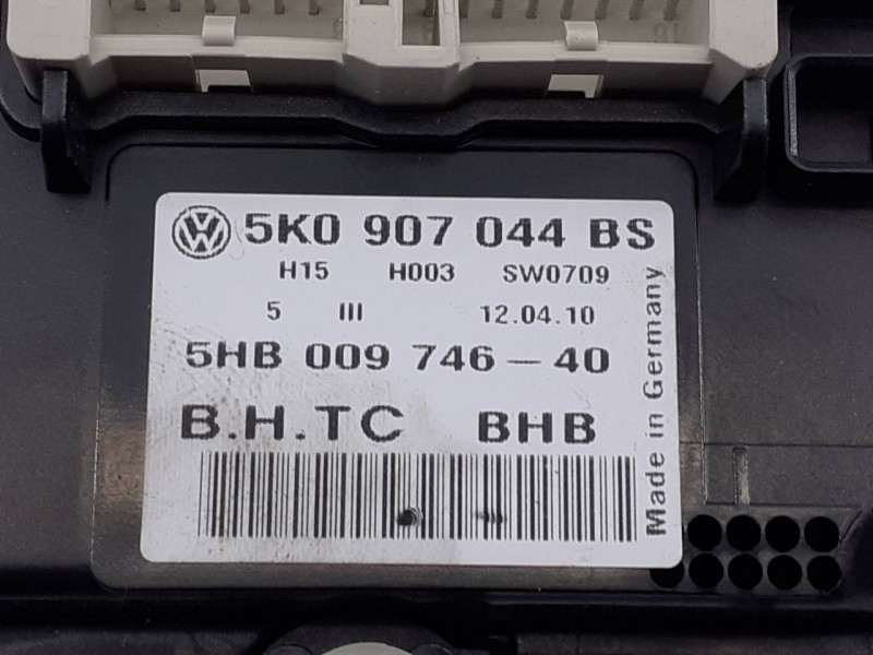 Recambio de mando climatizador para volkswagen golf vi (5k1) advance referencia OEM IAM 5K0907044BS 5HB00974640 E2-A1-33-7