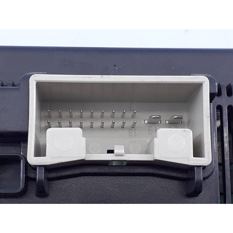 Recambio de mando climatizador para volkswagen golf vi (5k1) advance referencia OEM IAM 5K0907044BS 5HB00974640 E2-A1-33-7