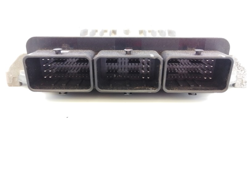 Recambio de centralita motor uce para land rover discovery v6 td se referencia OEM IAM 5WS40405E 7H2Q12A650AF E3-B3-19-1