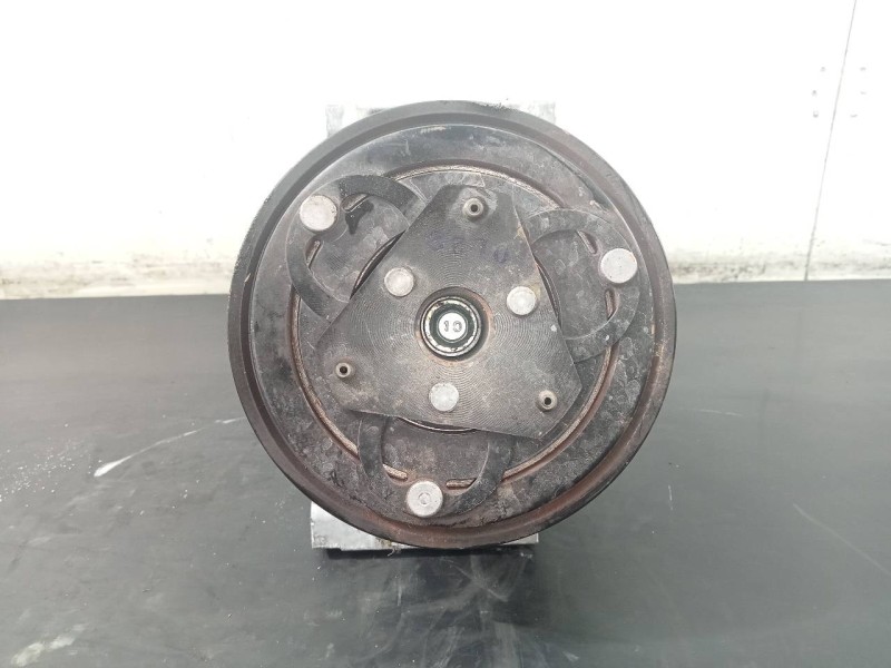 Recambio de compresor aire acondicionado para dacia dokker express ambiance referencia OEM IAM 926005727R  P3-B2-2-5