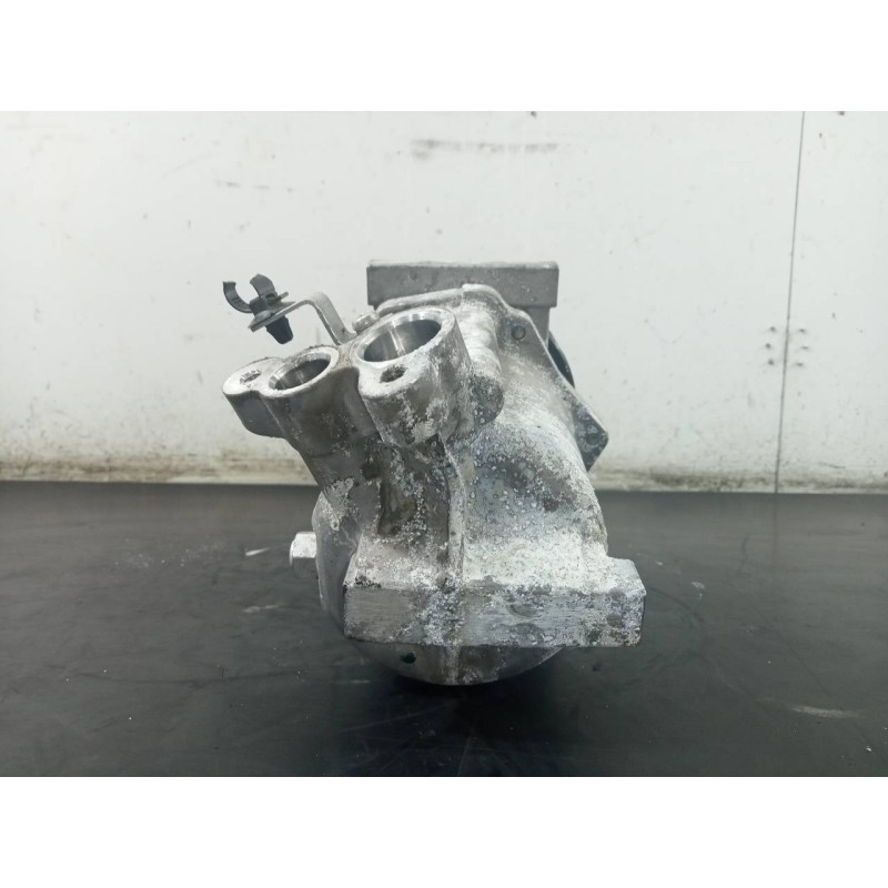 Recambio de compresor aire acondicionado para dacia dokker express ambiance referencia OEM IAM 926005727R  P3-B2-2-5