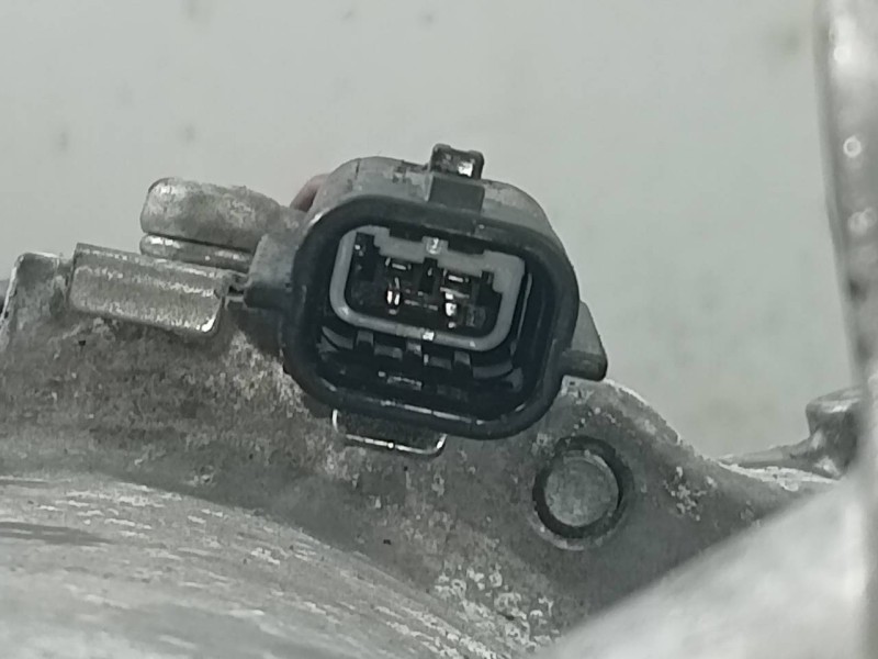 Recambio de compresor aire acondicionado para dacia dokker express ambiance referencia OEM IAM 926005727R  P3-B2-2-5