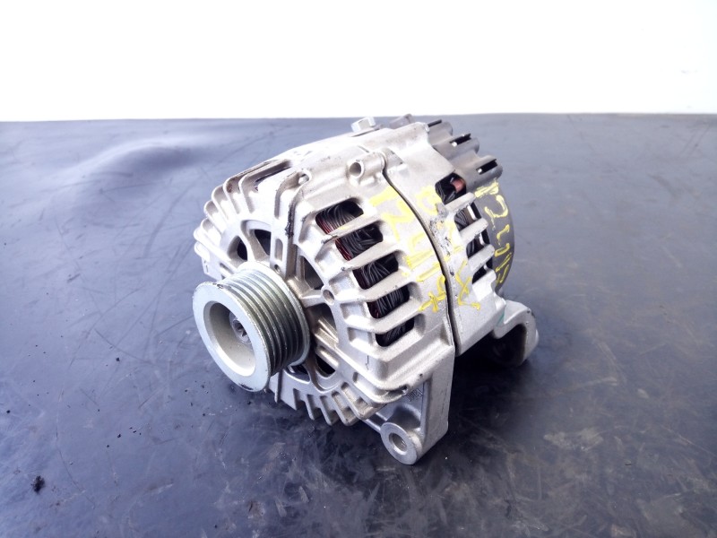 Recambio de alternador para bmw serie 1 berlina (e81/e87) 116d referencia OEM IAM AD31293 FG18S019 P3-A5-18-2