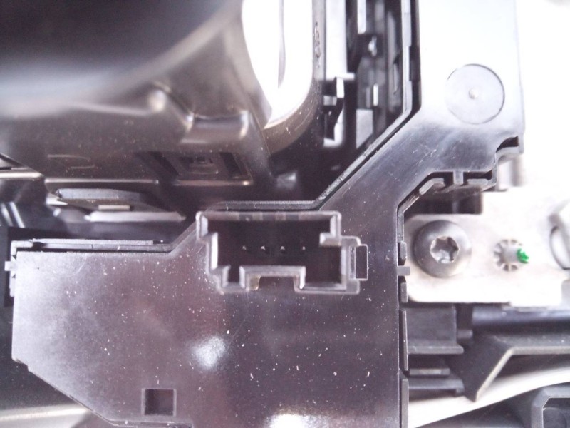 Recambio de sistema navegacion gps para opel vivaro furgón l select referencia OEM IAM 98081732ZD 9831665880 E3-A5-28-3