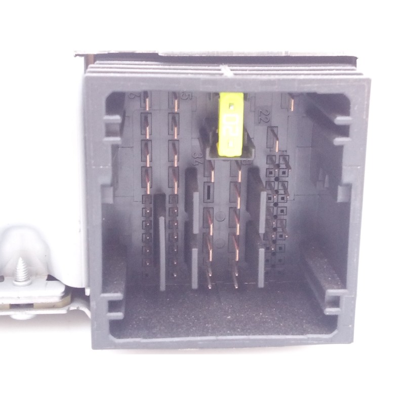 Recambio de sistema navegacion gps para opel vivaro furgón l select referencia OEM IAM 98081732ZD 9831665880 E3-A5-28-3