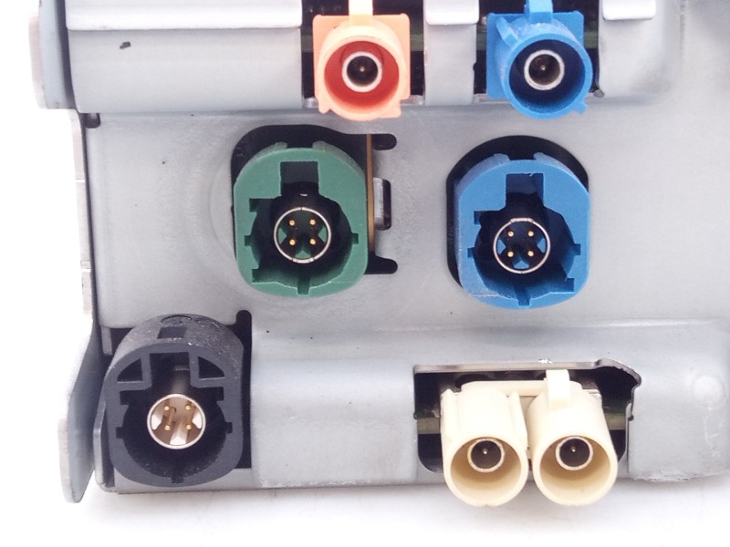 Recambio de sistema navegacion gps para opel vivaro furgón l select referencia OEM IAM 98081732ZD 9831665880 E3-A5-28-3